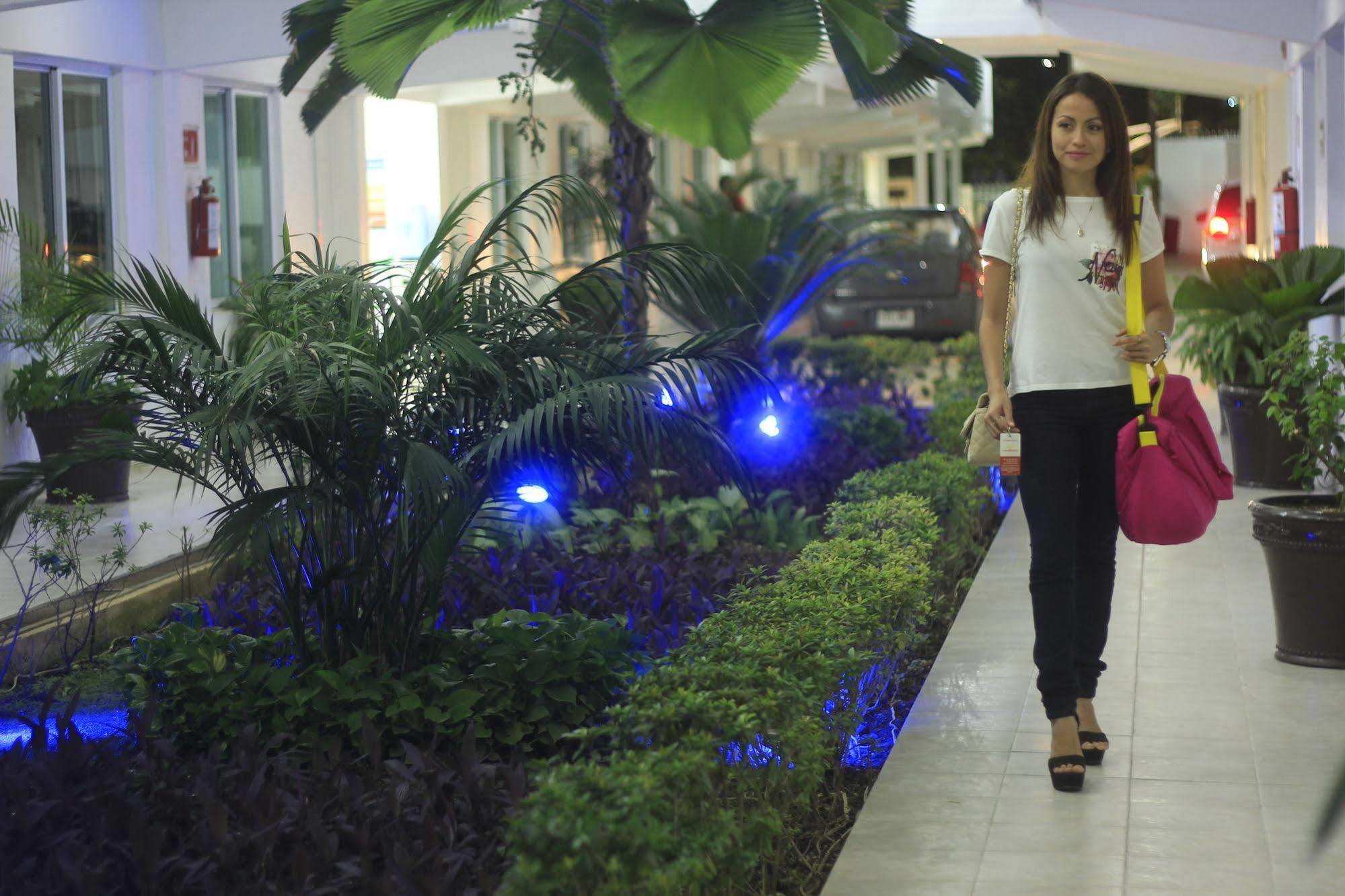 Hotel Casa Blanca تْشيتومال المظهر الخارجي الصورة
